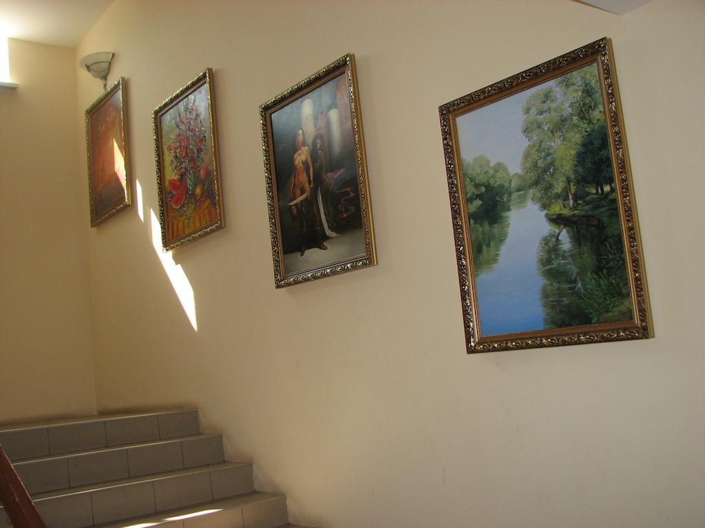Art Hotel Izmaíl Habitación foto